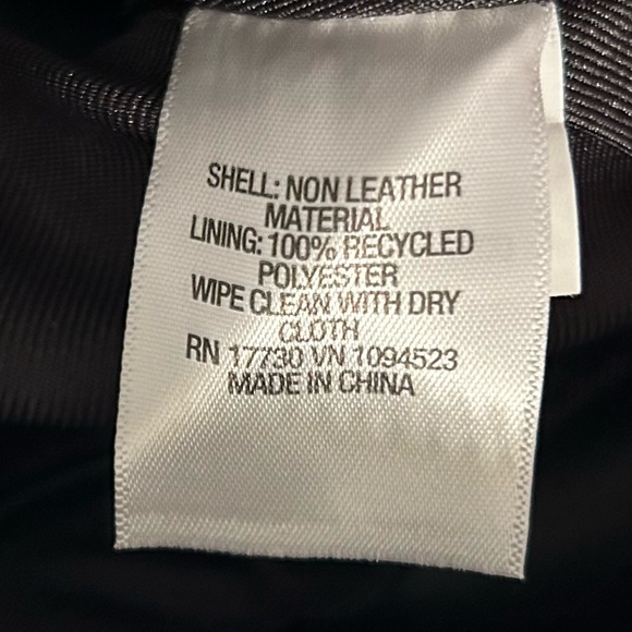 A New Day Black Shoulder Bag with Structured Design - Picture 11 of 12